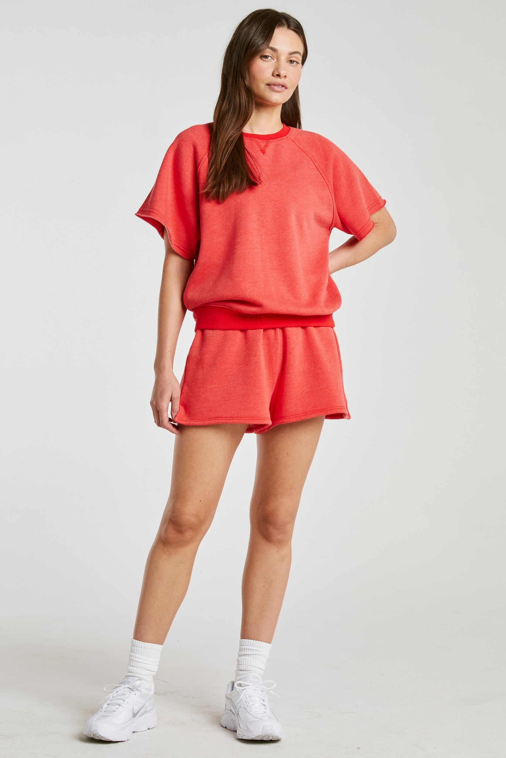 Le t-shirt PE en molleton
